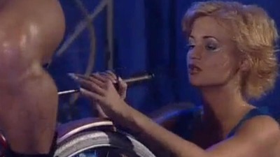 Подсматривают на пляже