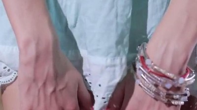 Японка до сквирта мастурбирует