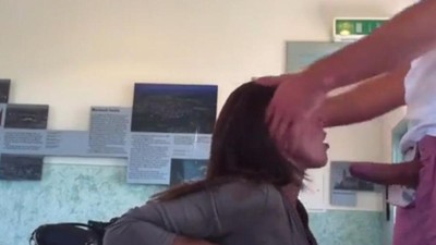 Усыпила и отлизала подруге