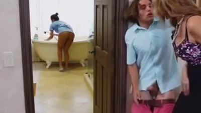 Помогли соседке