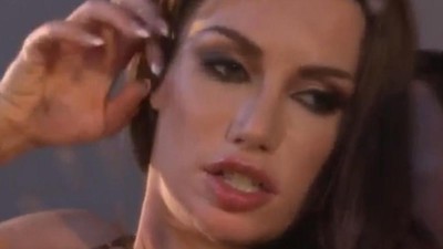 Грудастые мамы