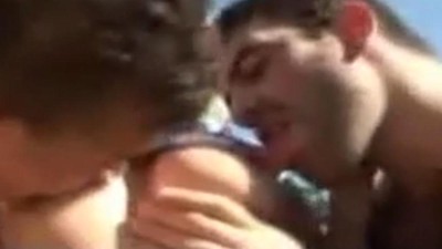 Школьница делает минет учителю