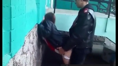 Жестко отодрал на столе