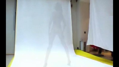 Танцующие сиськи