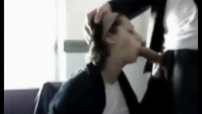 Студентку ване