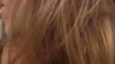 Старик трахает молодую